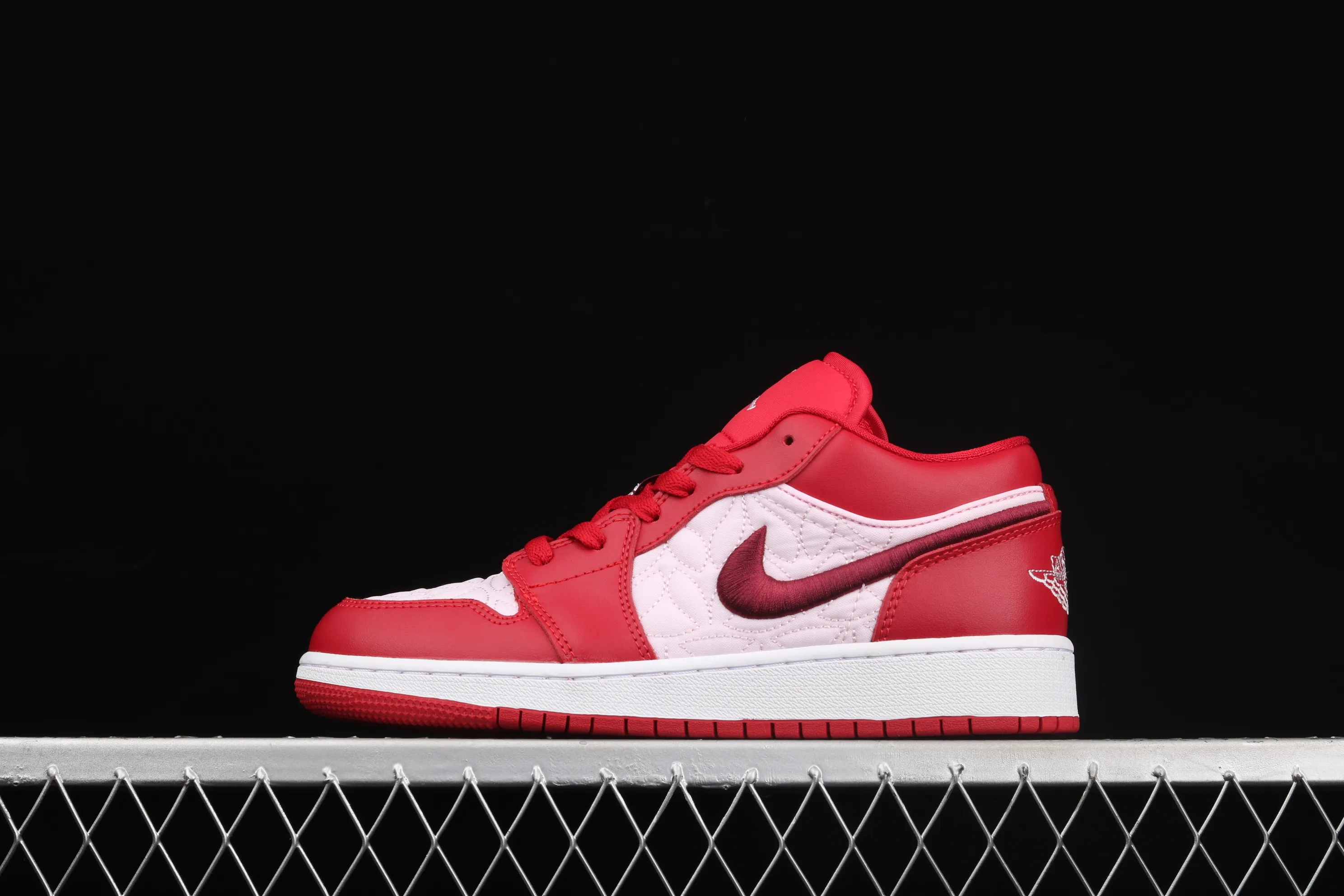 All categories Air Jordan Jordan series basketball shoes Air Jordan 1 Low Air Jordan 1 Low AJ1 Joe 1 Christmas red low-top basketball shoes DB3621-600